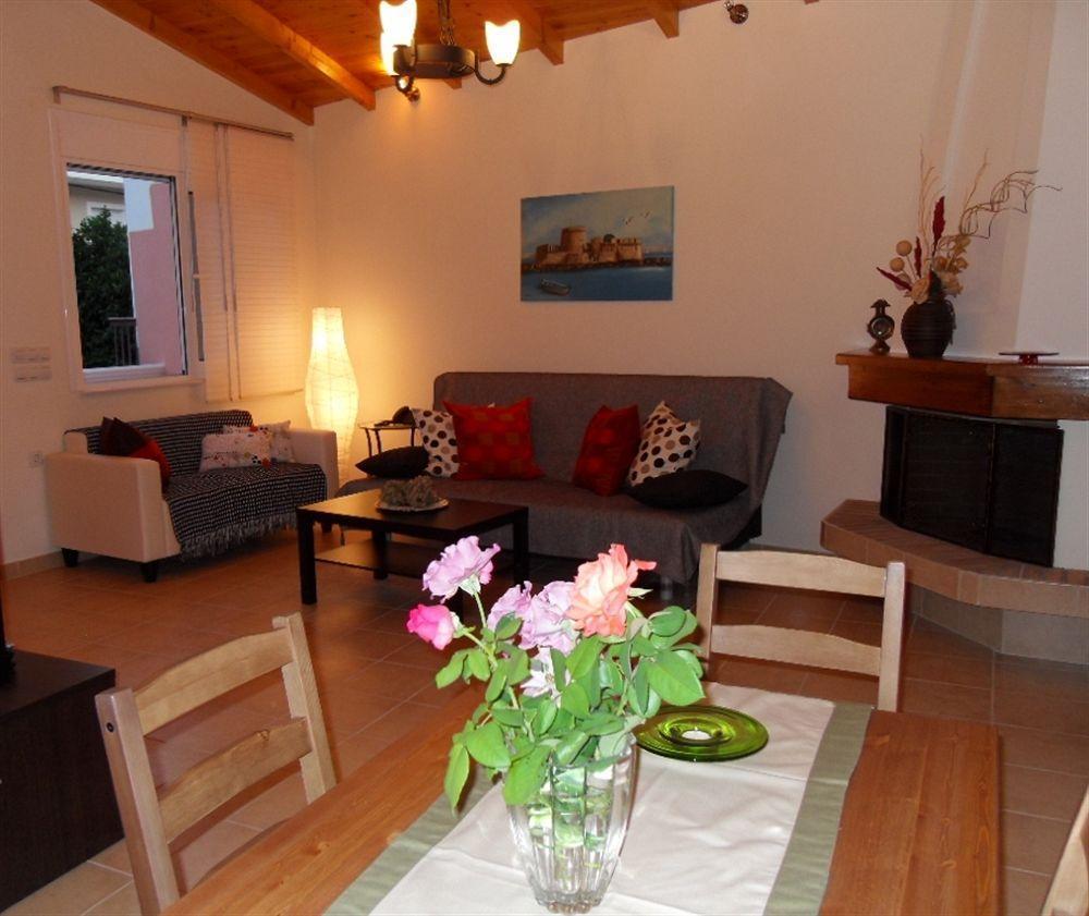 Omorfi Poli 120 Sqm Apartment Nauplion Buitenkant foto