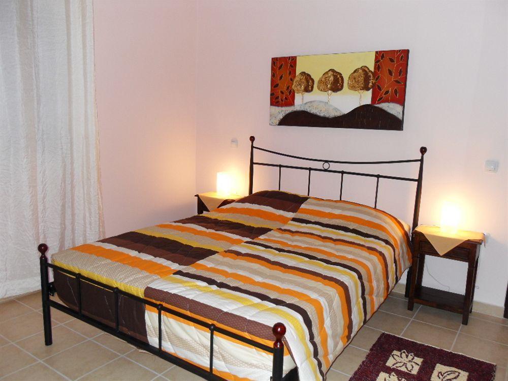Omorfi Poli 120 Sqm Apartment Nauplion Buitenkant foto