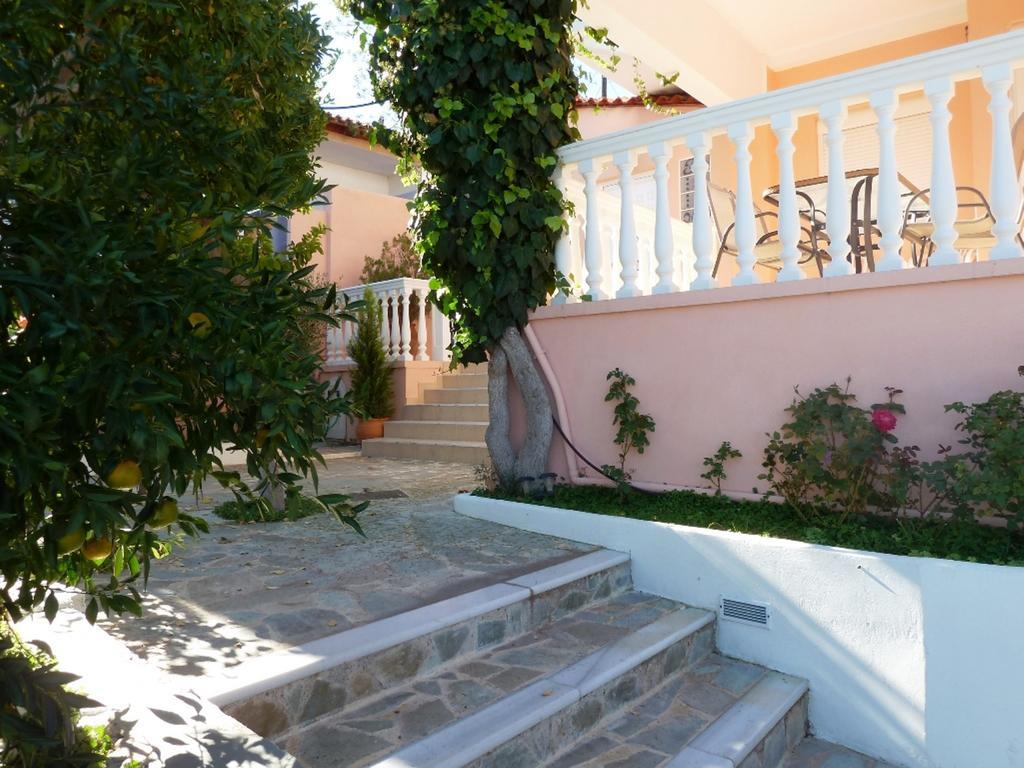 Omorfi Poli 120 Sqm Apartment Nauplion Buitenkant foto