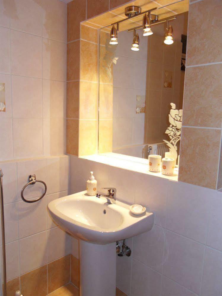 Omorfi Poli 120 Sqm Apartment Nauplion Buitenkant foto